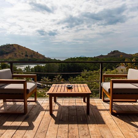Hotel Menjaga Bay Labuan Bajo Exterior foto